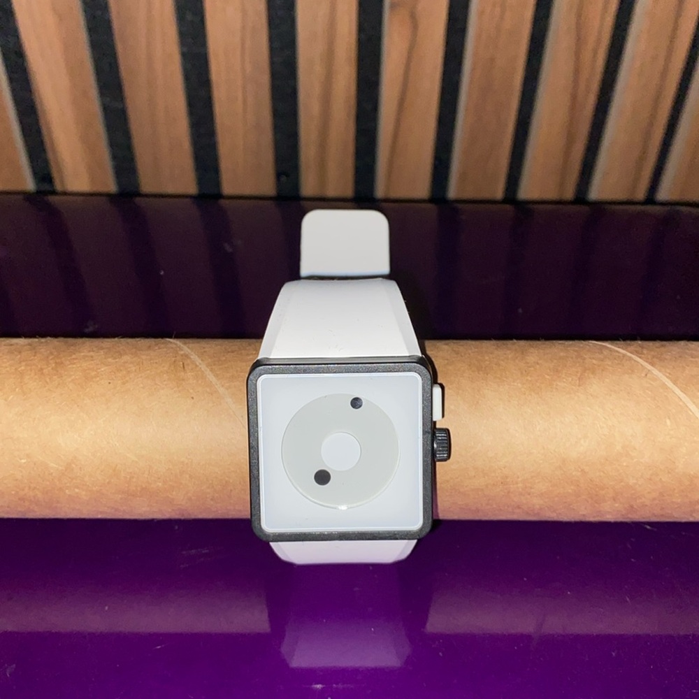 Nixon "The Newton" (White & Black) 30M w/ Backlight